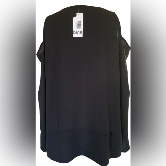 Bar III Women’s Medium Deep Black Long Sleeve Cold Shoulder Blouse - Picture 4 of 4